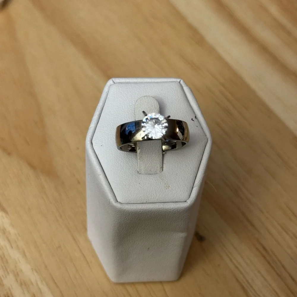 Gulmal wedding ring - Picture 10 of 10